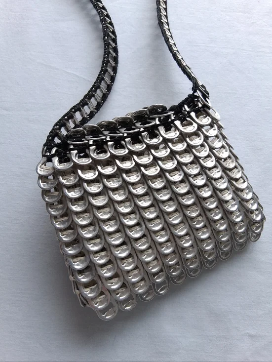 Handmade Pop-Tab Bag Silver Upcycled Soda Can Tabs Small - Picture 8 of 9
